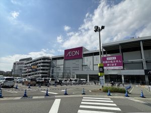 イオンモール四條畷の外観