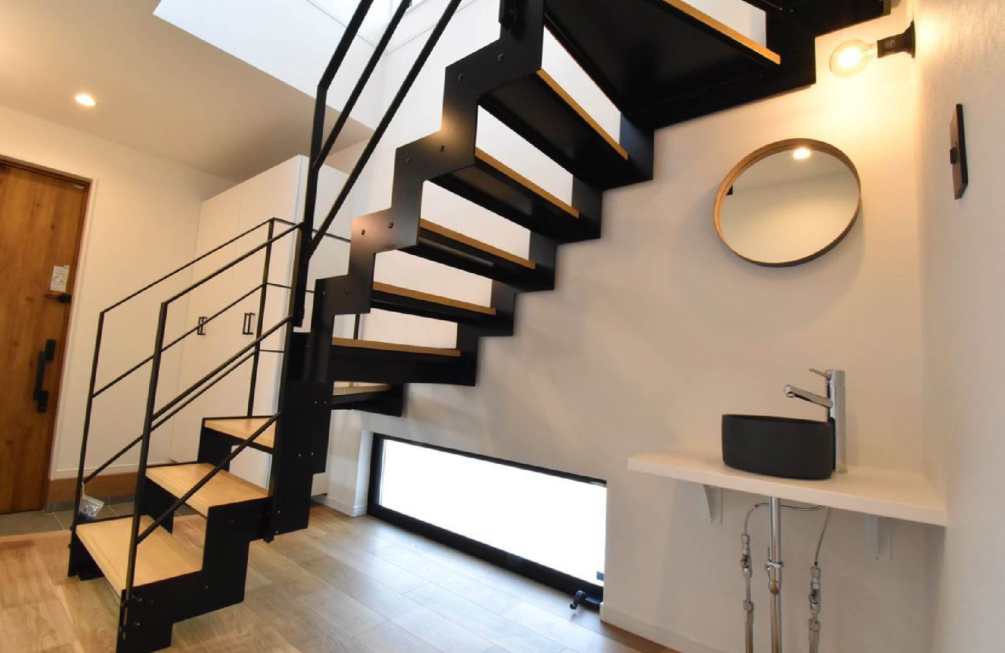 スケルトン階段